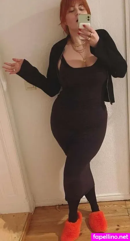 Sophie Passmann OnlyFans Thumbnail #ekeMATo3pn