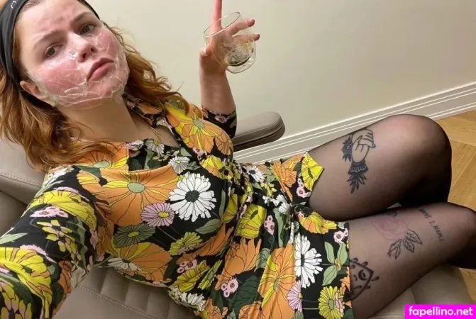 Sophie Passmann OnlyFans Thumbnail #hbdXmI9ncS