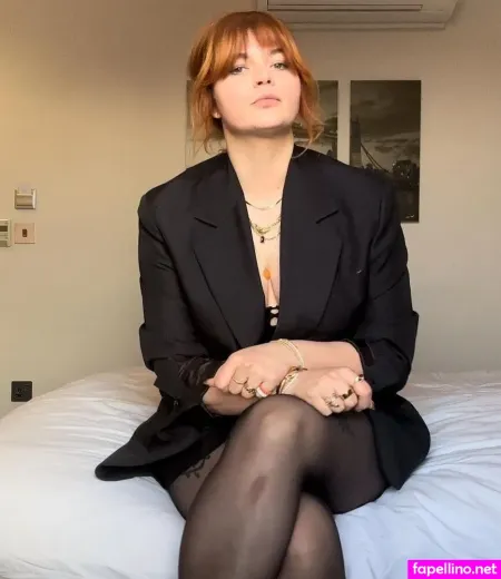 Sophie Passmann OnlyFans Thumbnail #vLubOdOMSx