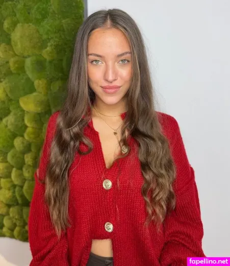 Sophie Pawlica OnlyFans Thumbnail #OGhxUmngPj