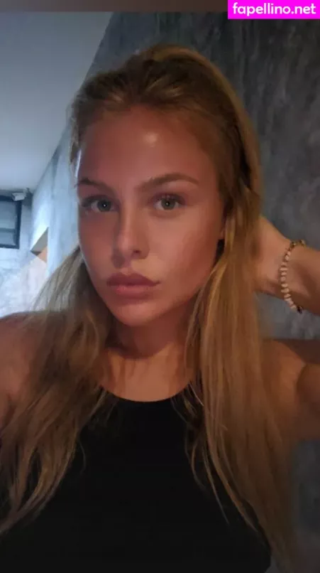 Sophie Pettifer OnlyFans Thumbnail #03qalHg2kB
