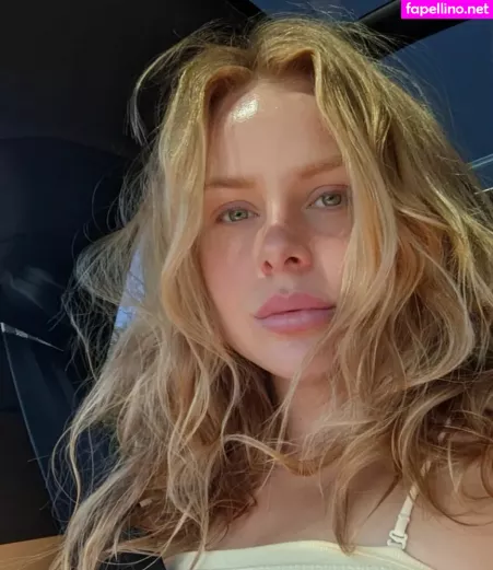 Sophie Pettifer OnlyFans Thumbnail #1vCF1ZBtyl