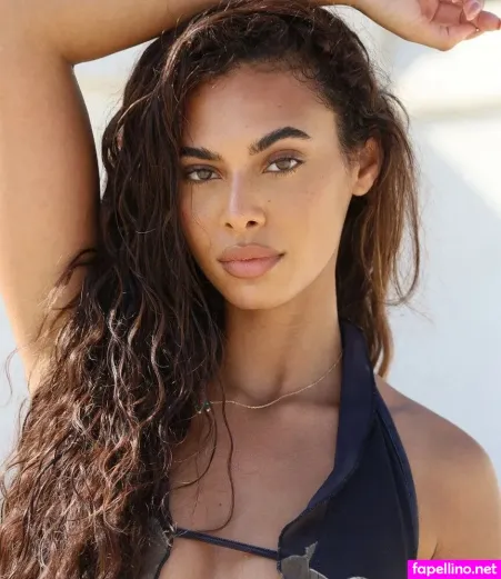 Sophie Piper OnlyFans Thumbnail #2YfQGbbAU9