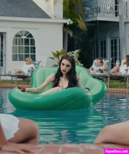 Sophie Powers OnlyFans Thumbnail #A2T4F81Esj