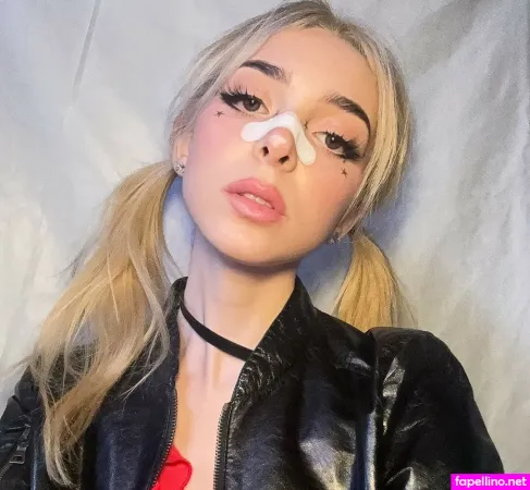 Sophie Powers OnlyFans Thumbnail #TrAYGtH2H7