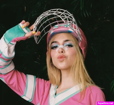 Sophie Powers OnlyFans Thumbnail #jPPKyUXHiq