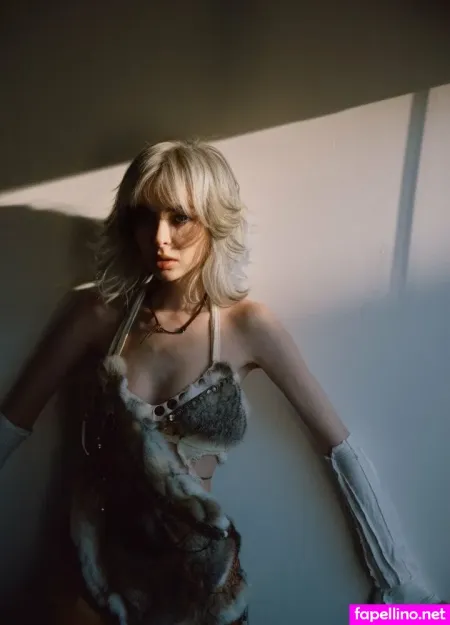 Sophie Powers Main Profile Photo