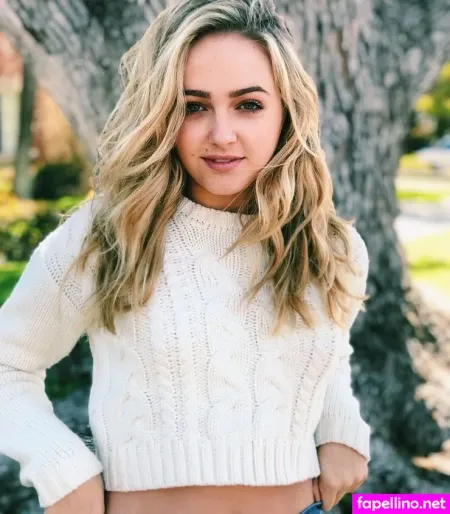 Sophie Reynolds OnlyFans Thumbnail #5oH4k4Dnvv