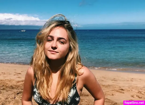 Sophie Reynolds OnlyFans Thumbnail #HclHgFkKVp