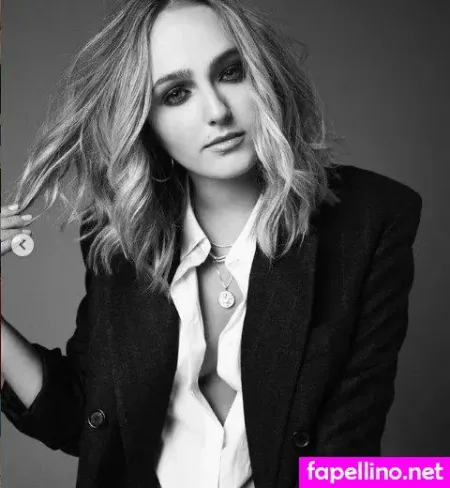 Sophie Reynolds OnlyFans Thumbnail #Hzp3inquZm
