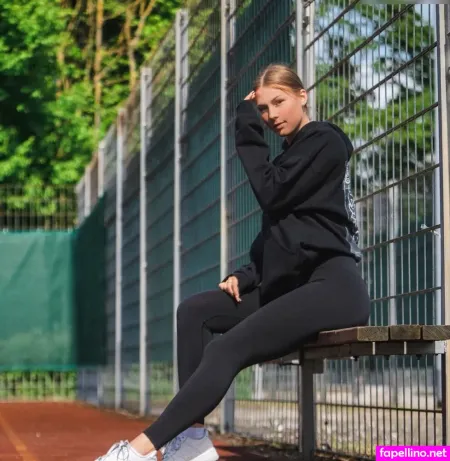 Sophie S18 OnlyFans Thumbnail #EFPfRhZkQl