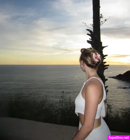 Sophie S18 OnlyFans Thumbnail #KdXlLRITAC