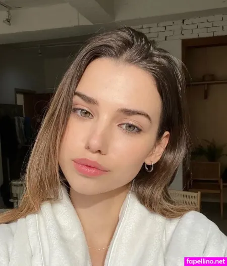 Sophie Schmidt Main Profile Photo