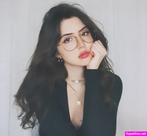 Sophie Silva OnlyFans Thumbnail #fRjIPbM7Ie