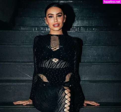 Sophie Simmons OnlyFans Thumbnail #NH6PGPklUu