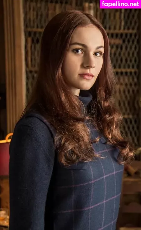 Sophie Skelton OnlyFans Thumbnail #xAoUisdfeR