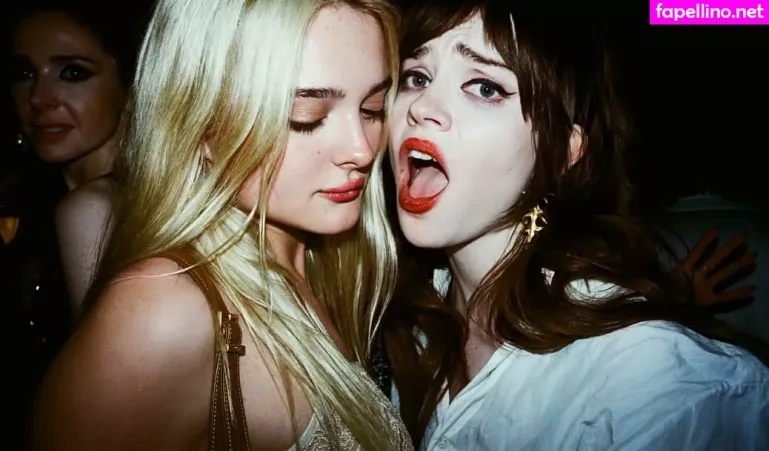 Sophie Thatcher OnlyFans Thumbnail #IYq2jbAhIG