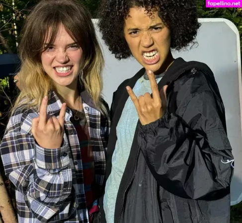Sophie Thatcher OnlyFans Thumbnail #OTCakAhwV2