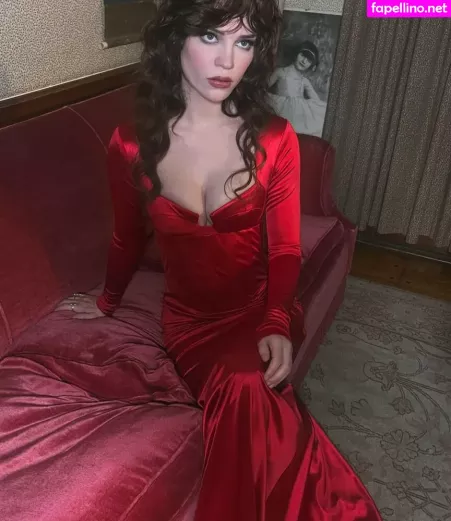Sophie Thatcher OnlyFans Thumbnail #RfBN5eAsZO