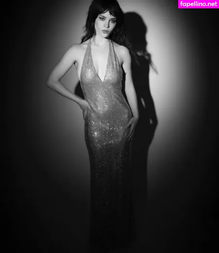 Sophie Thatcher OnlyFans Thumbnail #YuVmdFhtML