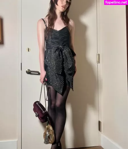 Sophie Thatcher OnlyFans Thumbnail #n6SWFjYSlW