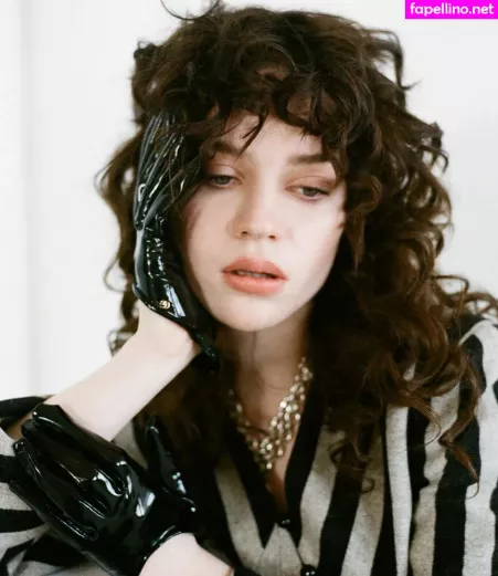 Sophie Thatcher OnlyFans Thumbnail #up6hSrTA8P