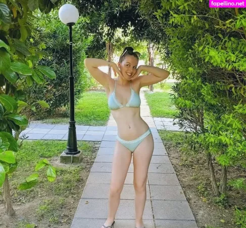 Sophie The Scientist OnlyFans Thumbnail #MQzD5alYTv