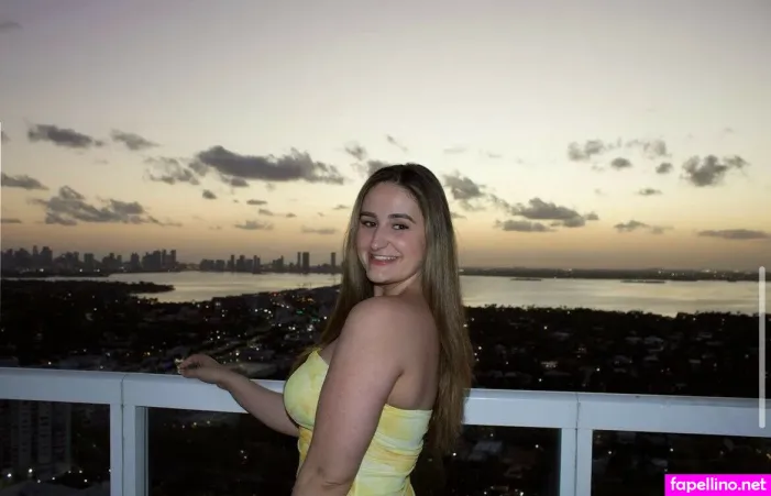 Sophie Todd Main Profile Photo