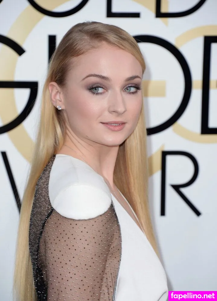 sexysophieturner, sophiet Nude Leaked OnlyFans Photo #7EtxdY4qzh