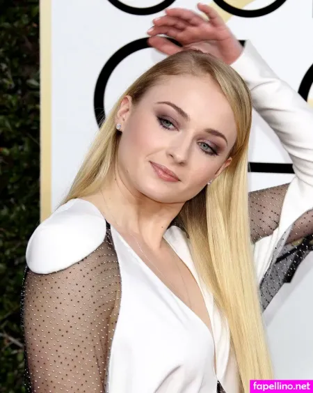 Sophie Turner 1 OnlyFans Thumbnail #Ge7lRxYShA