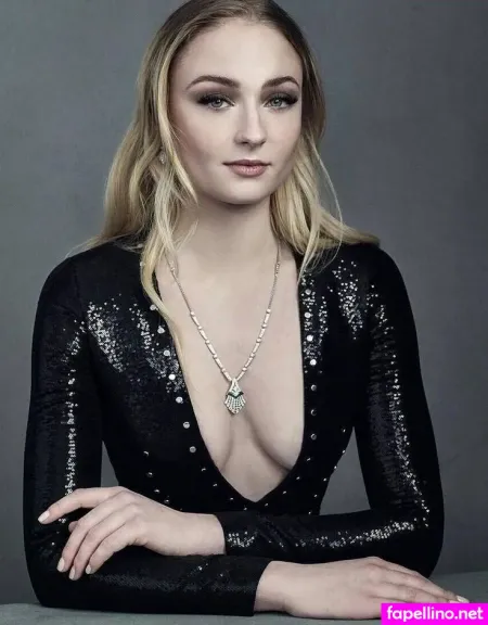 Sophie Turner 1 OnlyFans Thumbnail #T704eTMwog