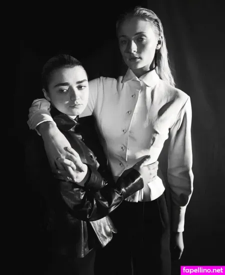 Sophie Turner 1 OnlyFans Thumbnail #of7jI2a449