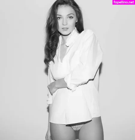 Sophie Wallace OnlyFans Thumbnail #gmNpapwKHE