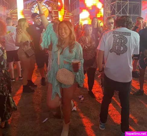 Sophie Williams OnlyFans Thumbnail #t5Tni8paef