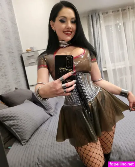Sophie X Elodie 1 OnlyFans Thumbnail #u6ywXMLis9
