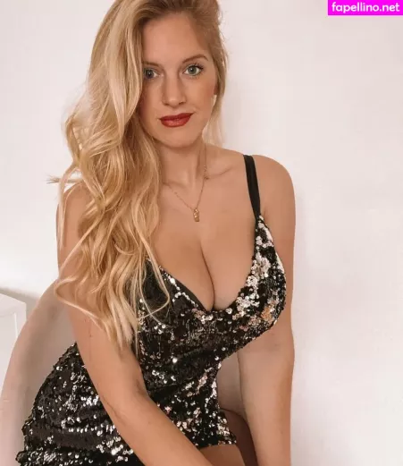 Sophie OnlyFans Thumbnail #yWYohvd10a