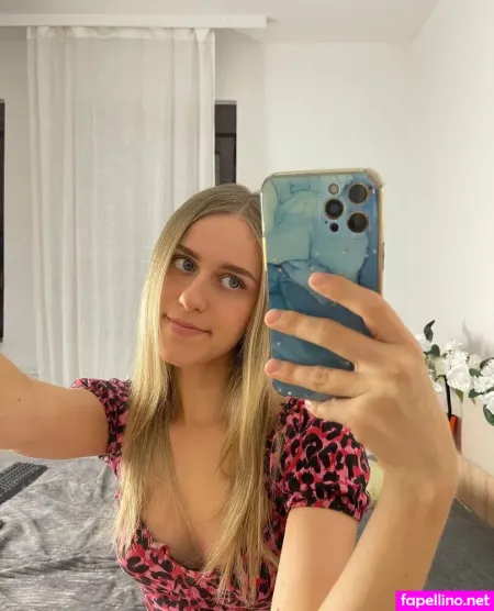 Sophieblaze OnlyFans Thumbnail #ojkKcz7Vw6