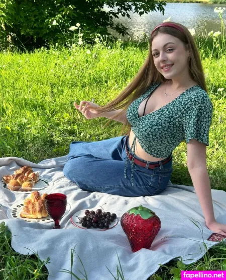 Sophiebloomsfree OnlyFans Thumbnail #2jtKebgRCT