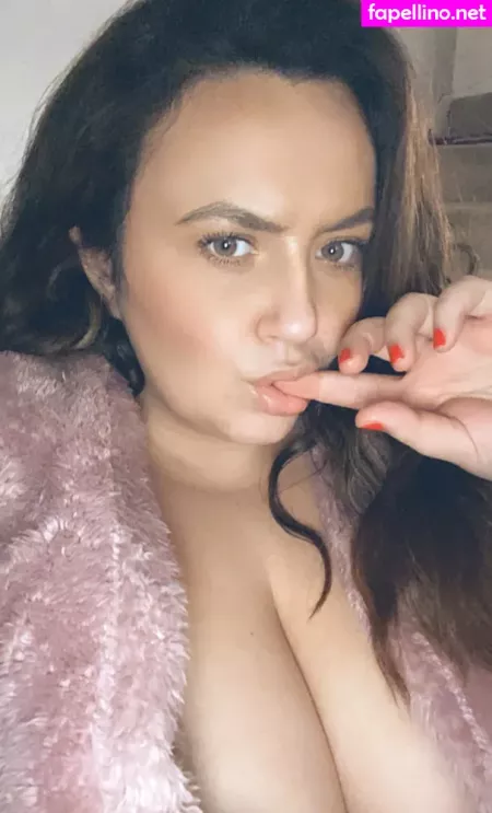 Sophiecheshirex OnlyFans Thumbnail #0K2dxXIMHm