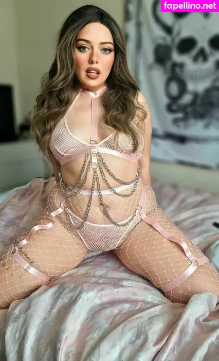Sophiecwtch OnlyFans Thumbnail #YfPCc5WPer