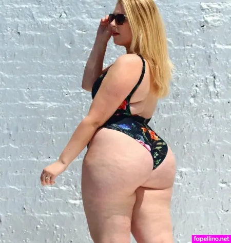 Sophieeturner 1 OnlyFans Thumbnail #7XHDLo92WF