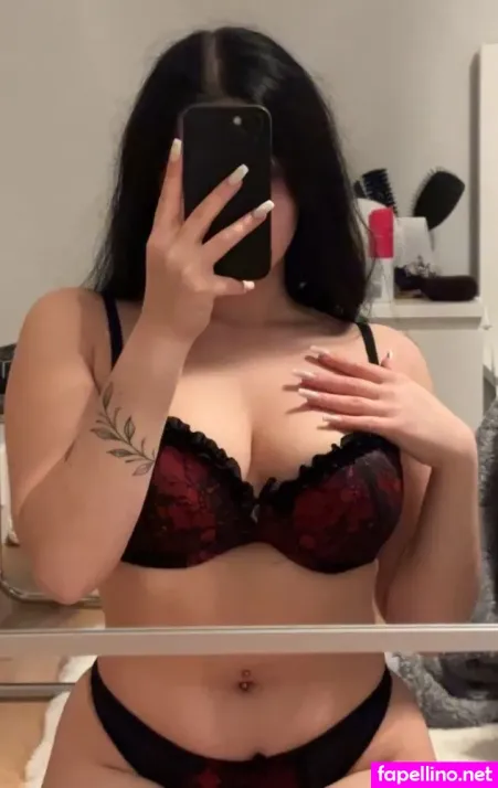 Sophiekml OnlyFans Thumbnail #fYoQKGY0yV