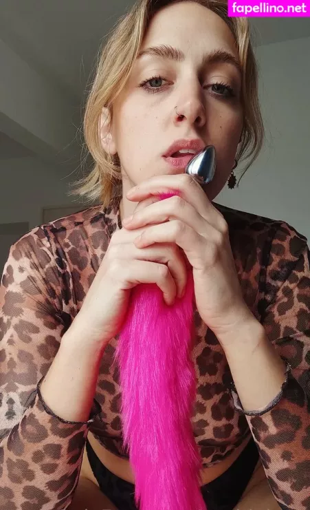 Sophielune OnlyFans Thumbnail #KPi5nkNHG4