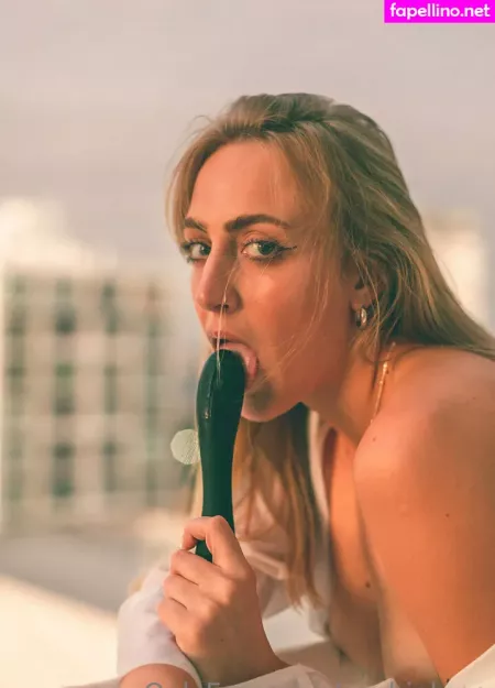 Sophielune OnlyFans Thumbnail #PLhm4m2WIi