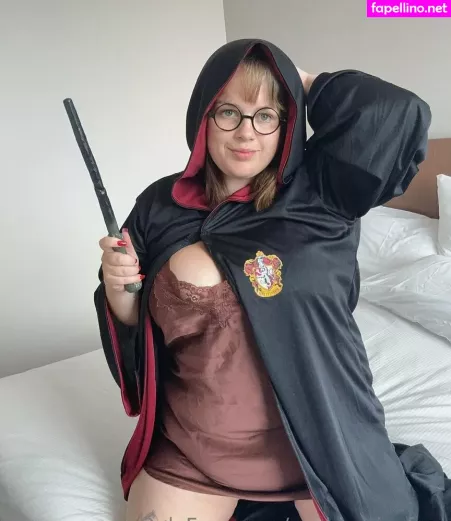 Sophieminxfree OnlyFans Thumbnail #na0AEWPiVs