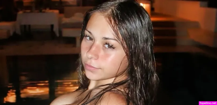 Sophierain OnlyFans Thumbnail #UGAkZ7lzjG