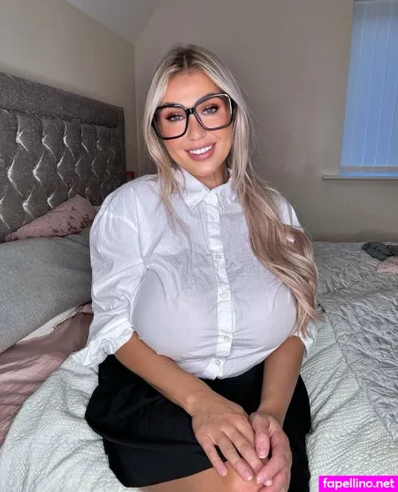 Sophiereadefree OnlyFans Thumbnail #8H75T83Czl