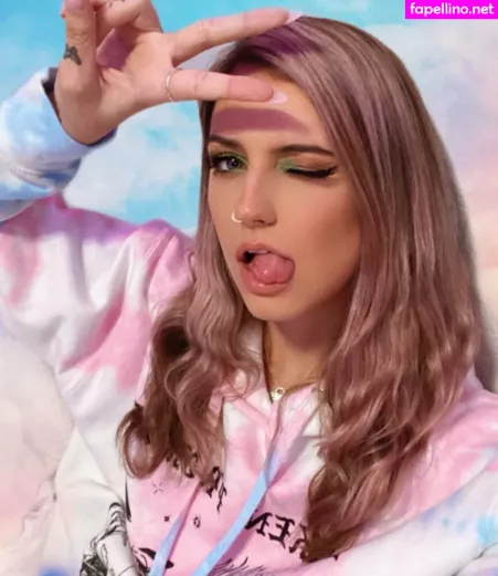 Sophiesommers OnlyFans Thumbnail #64JMNNmbqp