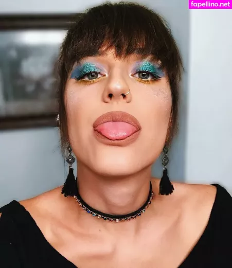 Sophiesommers OnlyFans Thumbnail #F9SrBoZ35M