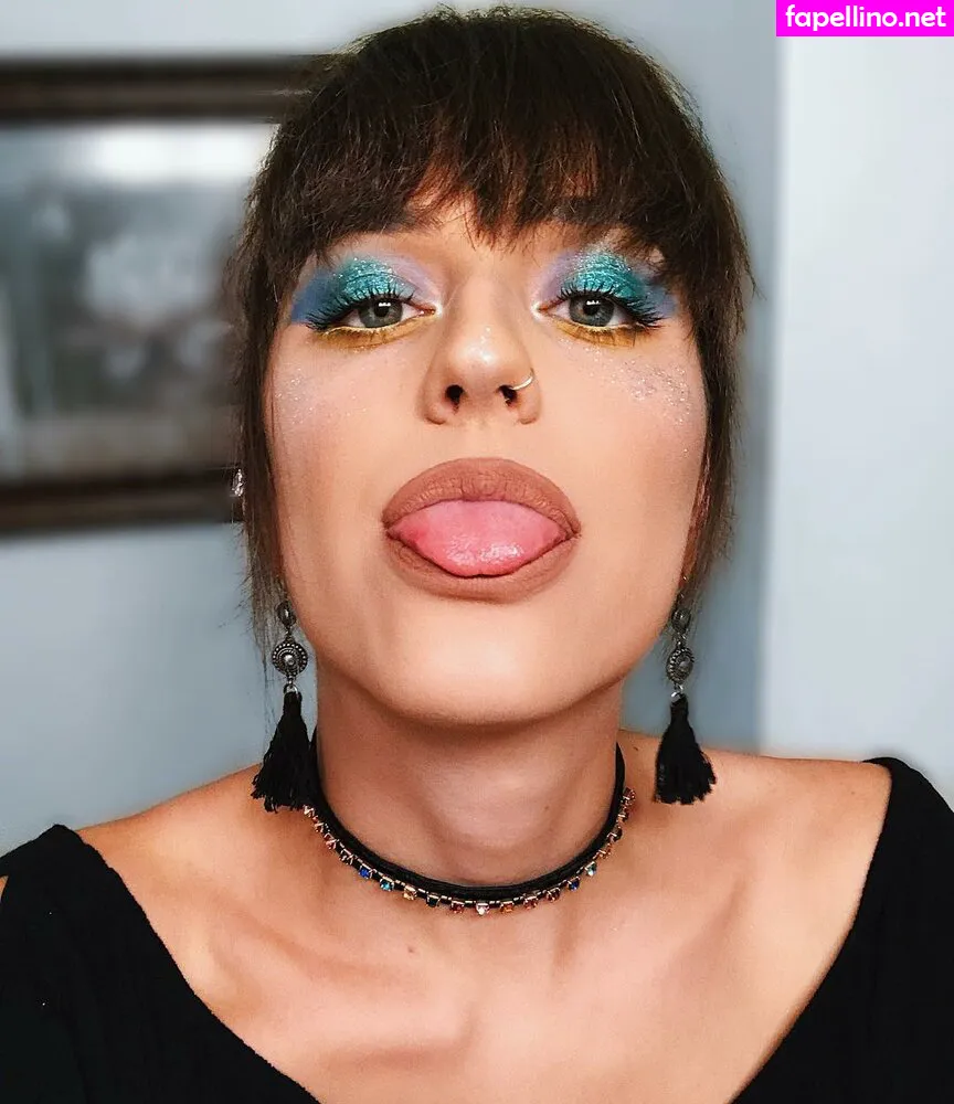 SeaineLove, sophiesommers, sunseaine Nude Leaked OnlyFans Photo #e1zug75TTN